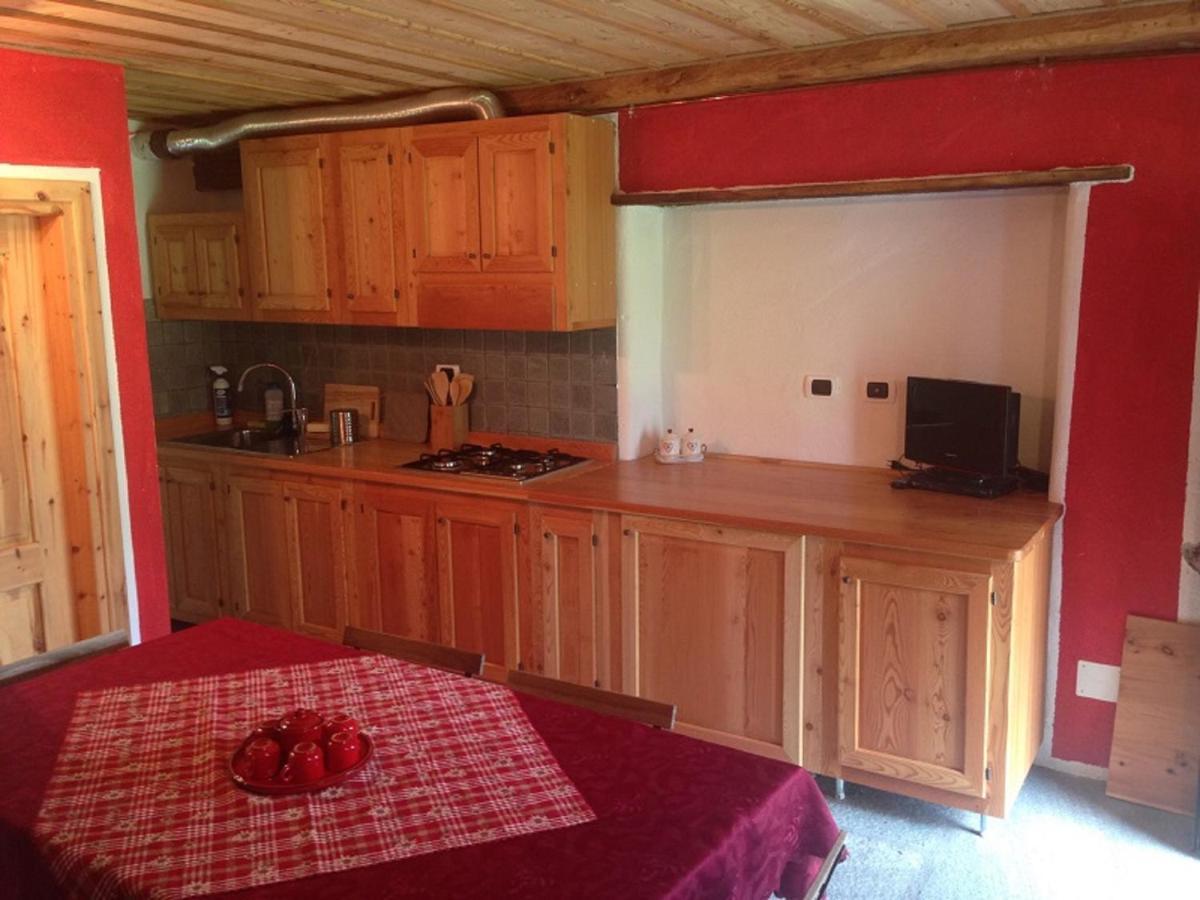 Baite Cialvrina Vila Gressoney-Saint-Jean Quarto foto
